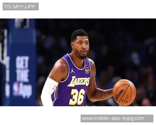 湖人追求字母哥引发雄鹿争夺维金斯与斯玛特的交易风波